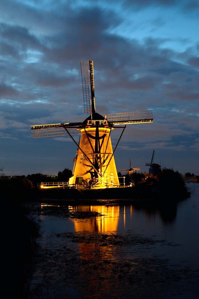 kinderdijk molen molens erfgoed hdr alblasserwaard werelderfgoed polder gemaal gemalen unesco lichtspektakel